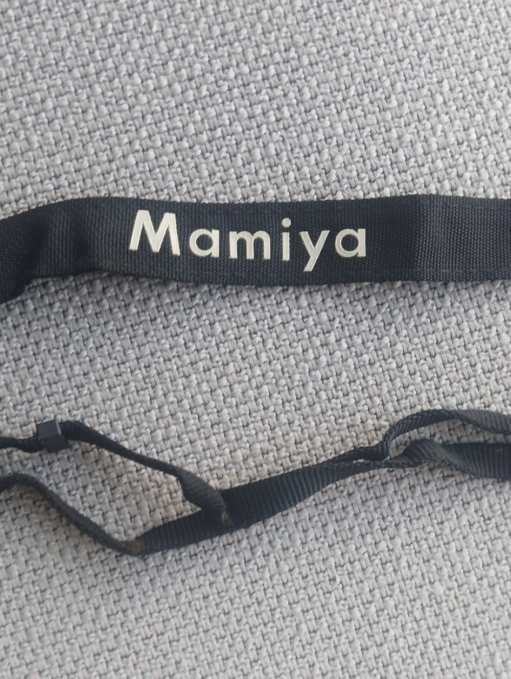 Original Mamia Black strap For midium Form Camera